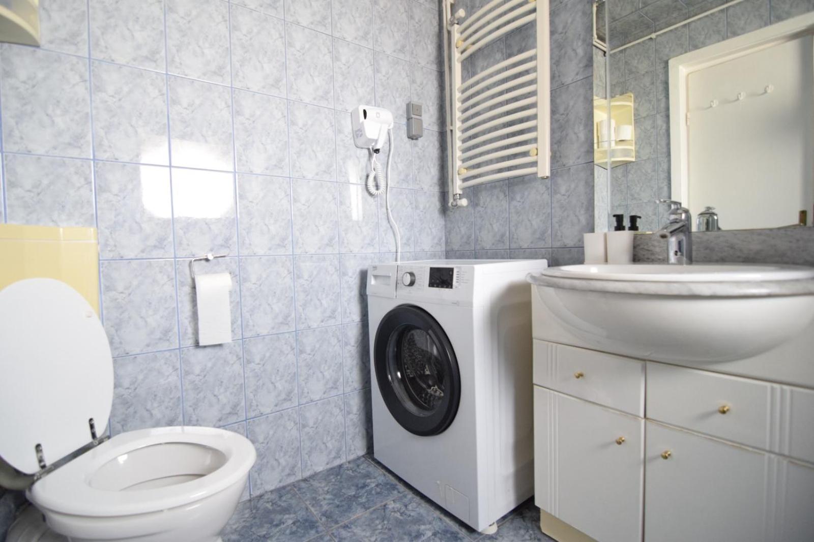 Eminescu 36 * Bucarest
