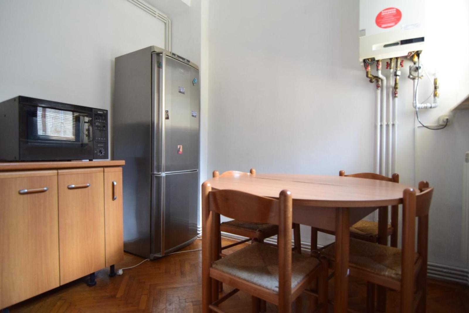 Eminescu 36 * Bucarest